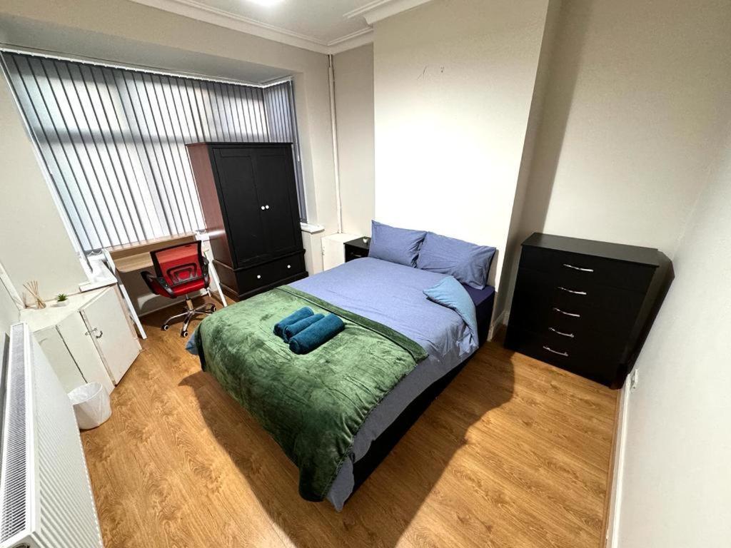 Hotel Bluebells Of Kathleen Near Birmingham Airport Extérieur photo